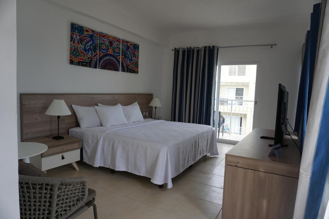 Decameron La Marina Guayabitos, Ramada All-Inclusive Resort リンコン・デ・グアヤビトス エクステリア 写真